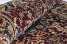 Kusový koberec Hela granat